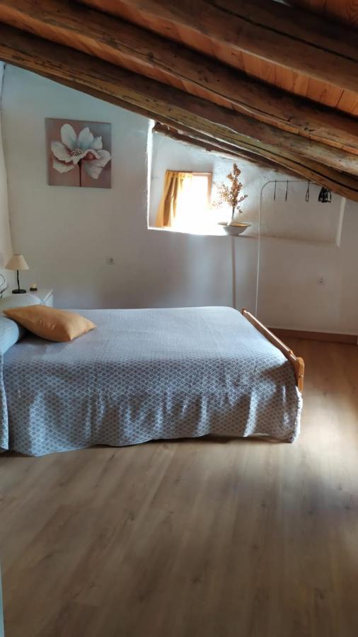 Monteperdido Villa Linares de la Sierra Kültér fotó